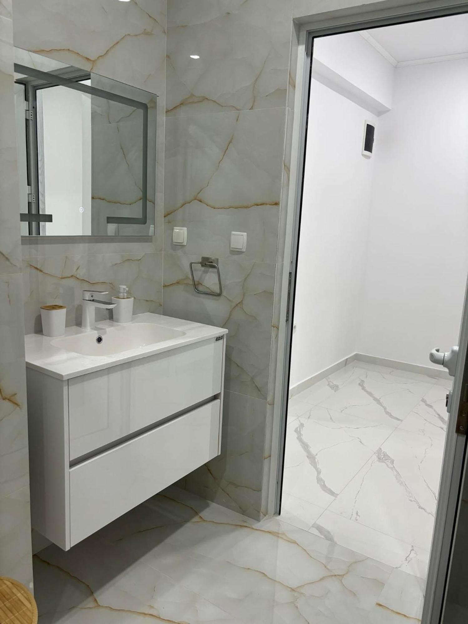 Ferienwohnung Pami Néa Péramos Exterior foto
